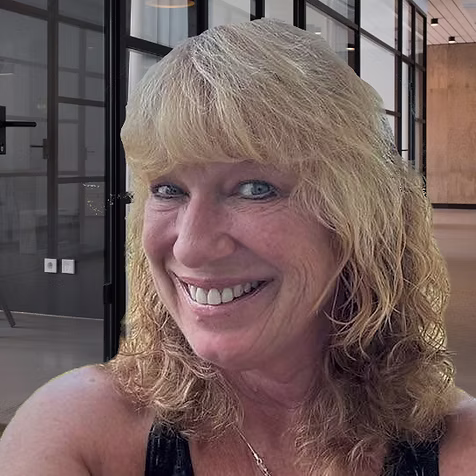 Karen Miller, Founder & Managing Broker